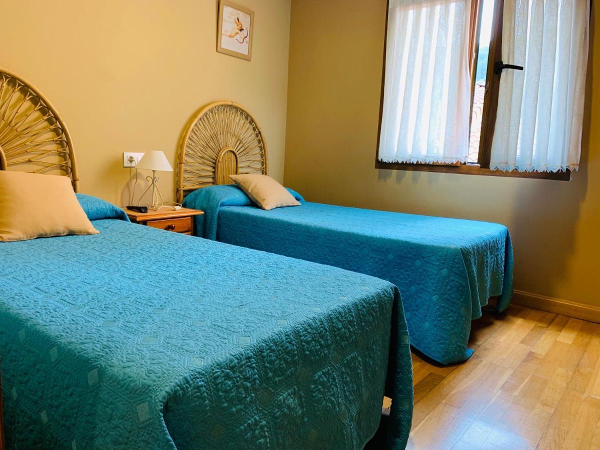 فندق Hostal La Serna بوت المظهر الخارجي الصورة